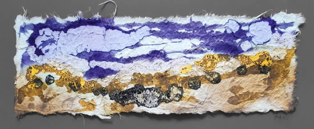 Landschaft, Naturfarbstoffe, 2023, 10 × 30 cm