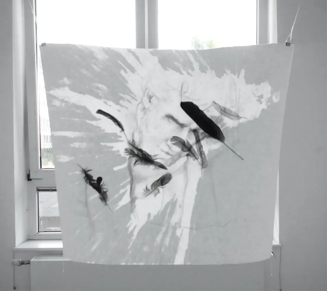 Daedalus, Johann Sommer, 2022, Graphit, Wachs und Federn auf Karton, ca. 70 × 100 cm